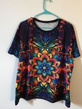 Womens 2XL Mandala Lotus Design Shirt